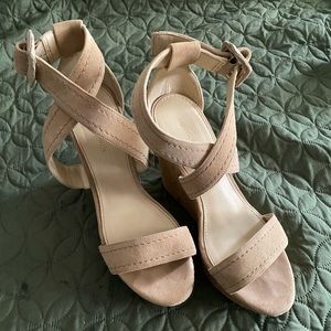 Marc fisher wedges